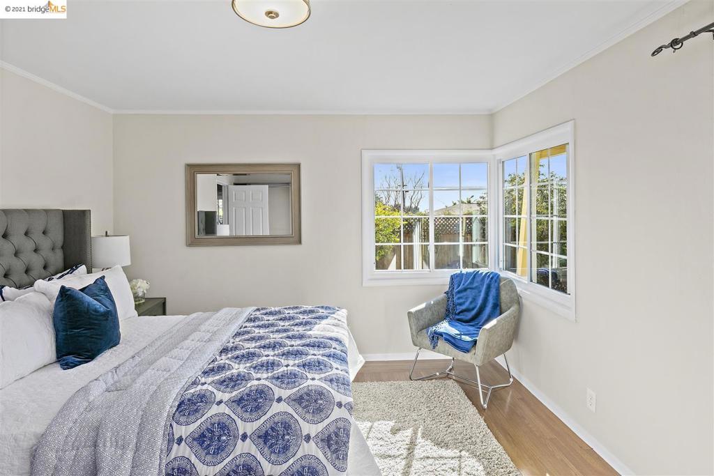 EL CERRITO HILLS - Residential