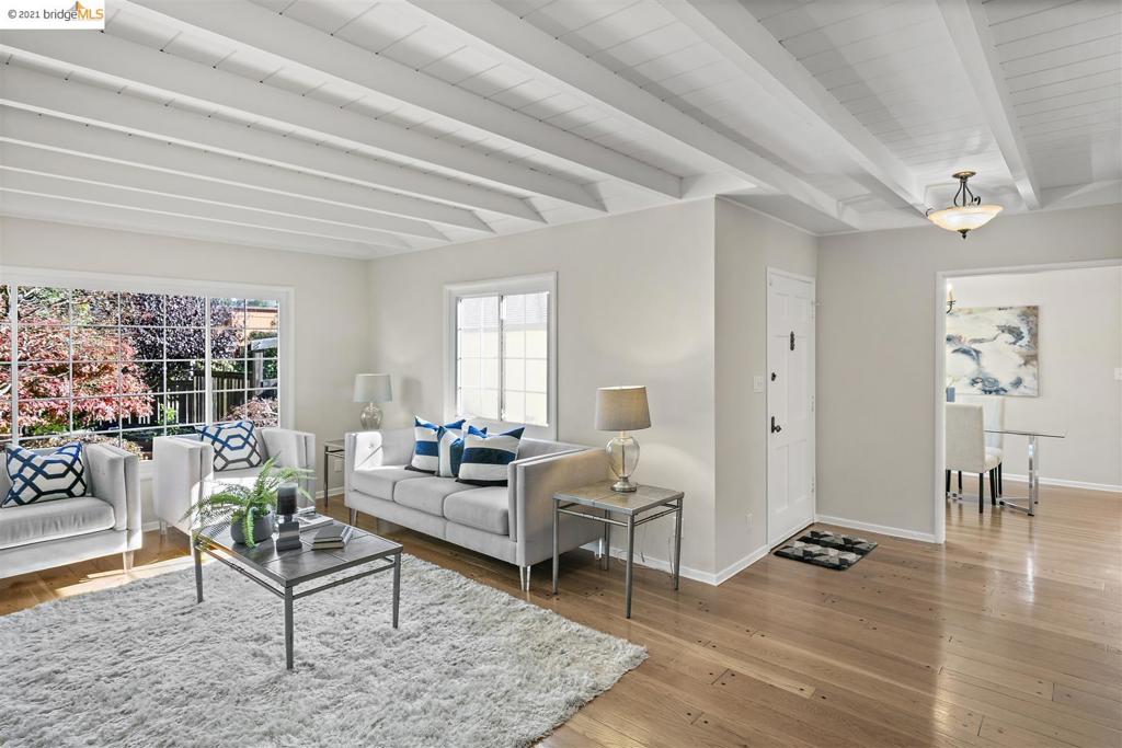 EL CERRITO HILLS - Residential