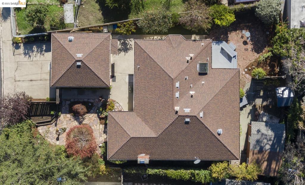 EL CERRITO HILLS - Residential