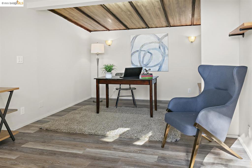 EL CERRITO HILLS - Residential