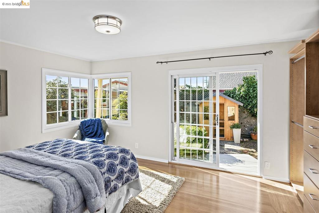 EL CERRITO HILLS - Residential