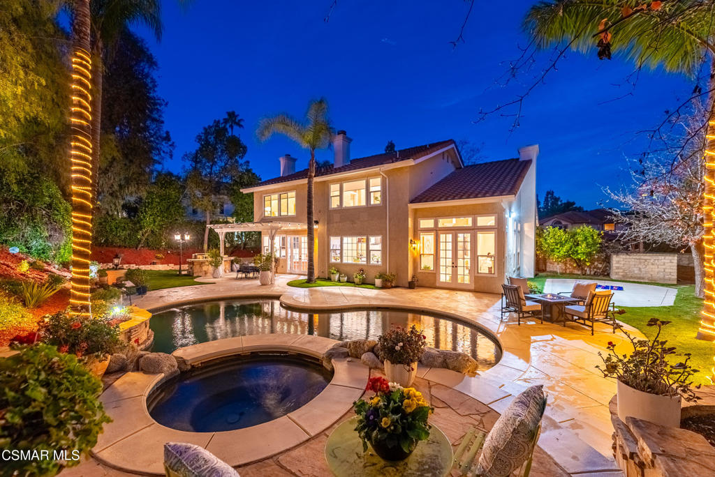 2605 Grandoaks Drive