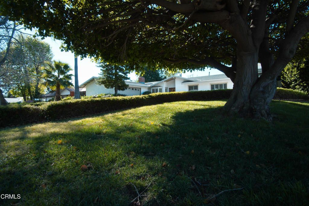 Photo of 1781 El Monte Drive, Thousand Oaks, CA 91362 (MLS # V1-34870)