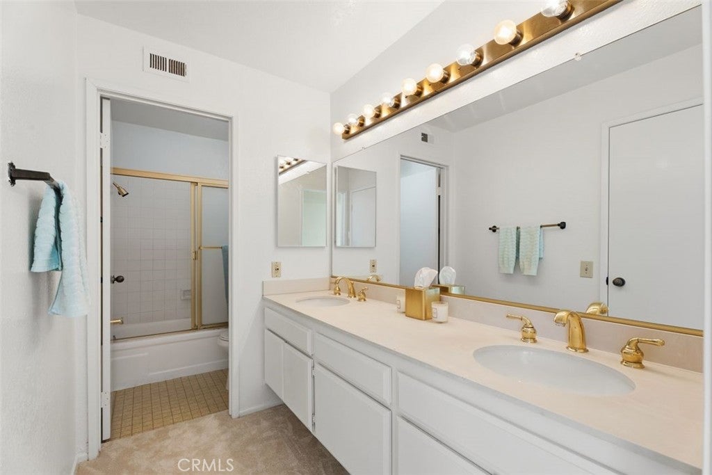 34 Exeter, Irvine CA 92612 - Photo 24