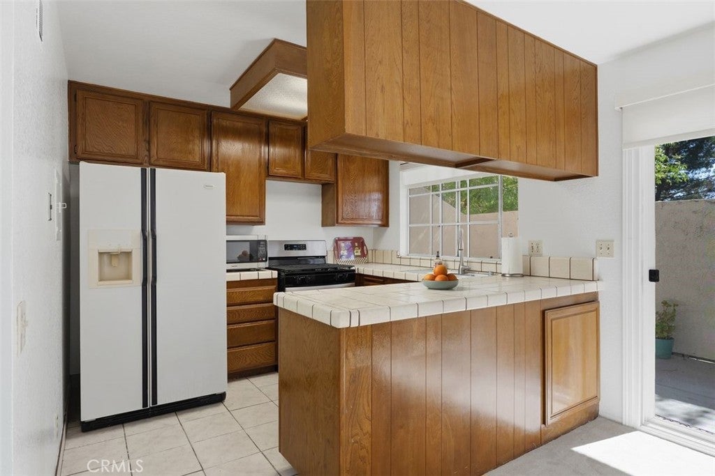 34 Exeter, Irvine CA 92612 - Photo 13