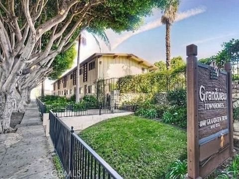 Photo of 4040 Grand View Boulevard #19, Los Angeles, CA 90066 (MLS # SB26146206)