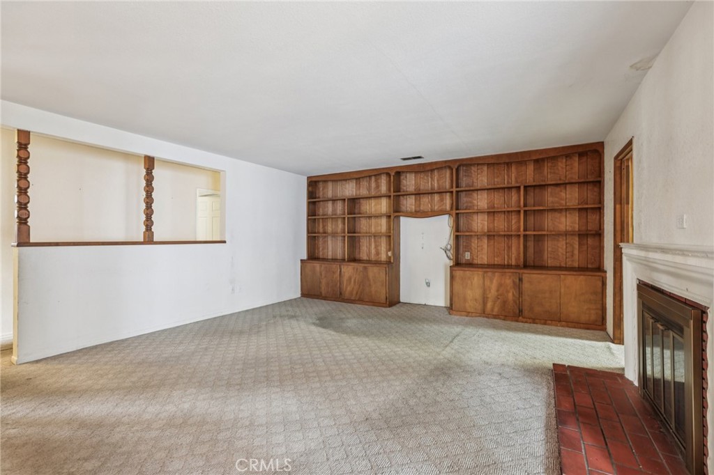 417 W Leeside Street