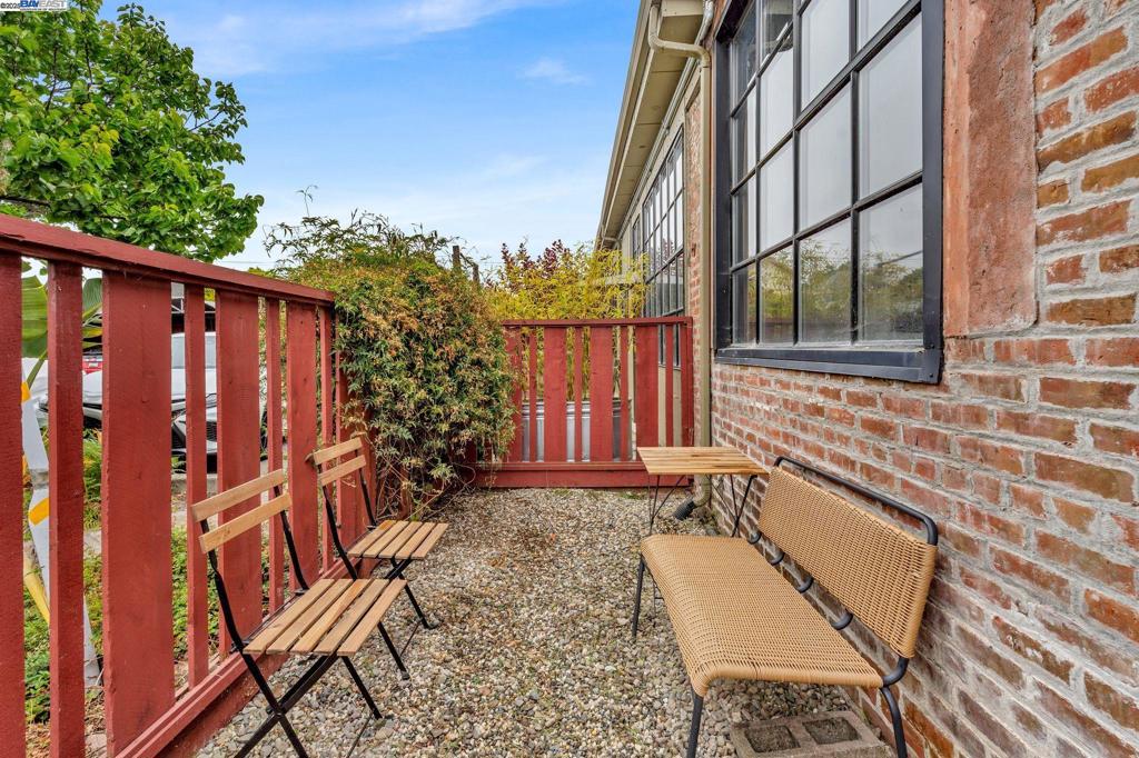 FRUITVALE - Residential