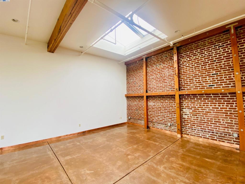 FRUITVALE - Residential