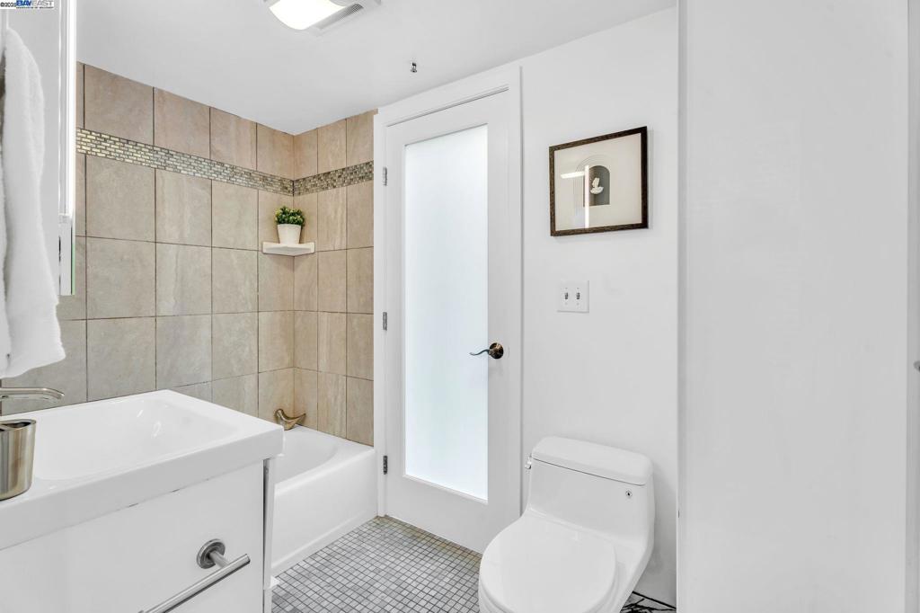 FRUITVALE - Residential