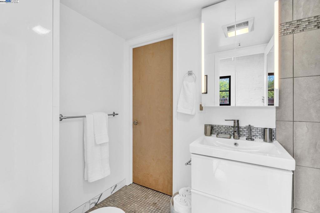 FRUITVALE - Residential