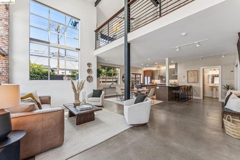 Photo of 829 21St St St #1, Oakland, CA 94607 (MLS # 41132826)