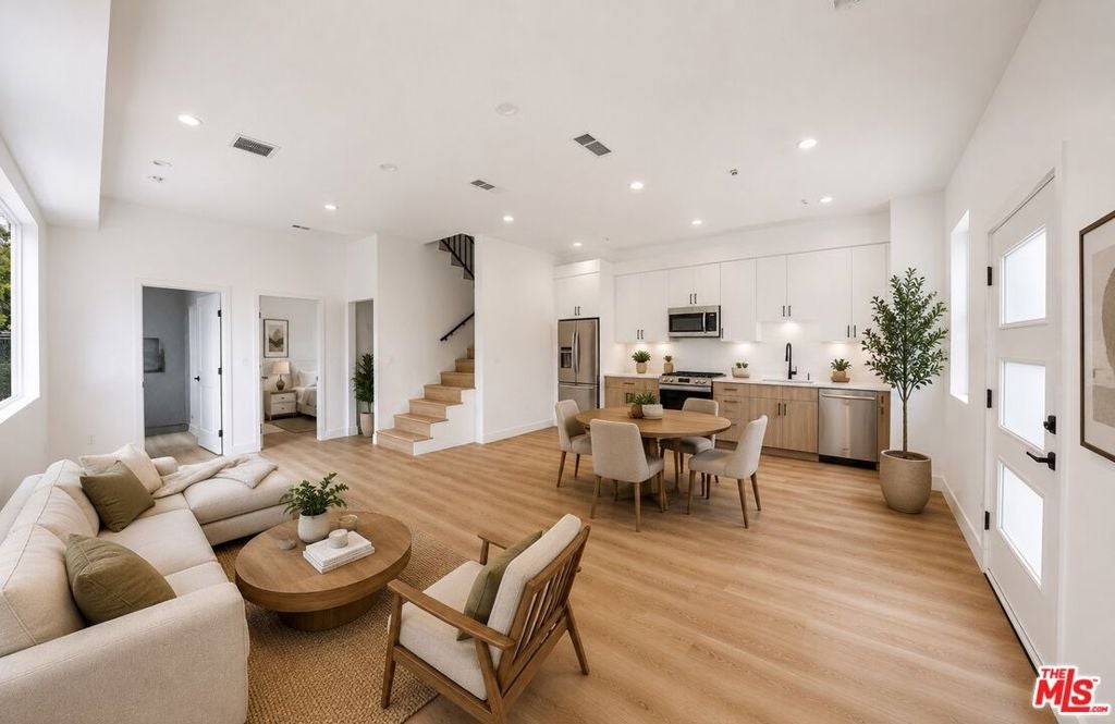 11223 Tiara Street