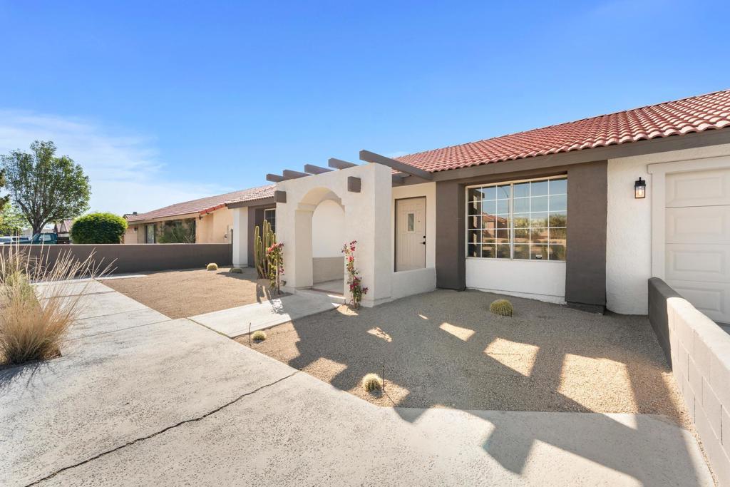 68045 Vista Chino
