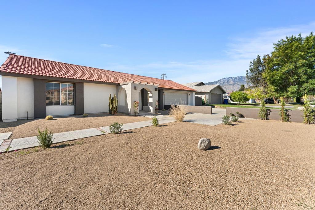68045 Vista Chino