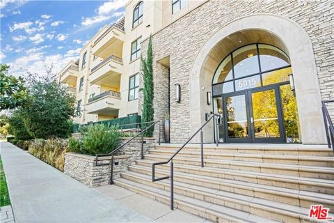 Tiny photo for 5015 Balboa Boulevard #103, Encino, CA 91316 (MLS # 26660851)