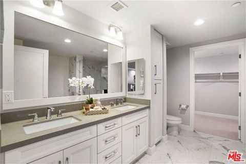 Tiny photo for 5015 Balboa Boulevard #103, Encino, CA 91316 (MLS # 26660851)