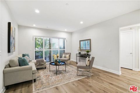 Tiny photo for 5015 Balboa Boulevard #103, Encino, CA 91316 (MLS # 26660851)