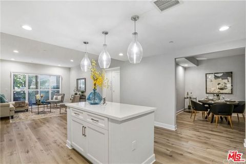 Tiny photo for 5015 Balboa Boulevard #103, Encino, CA 91316 (MLS # 26660851)