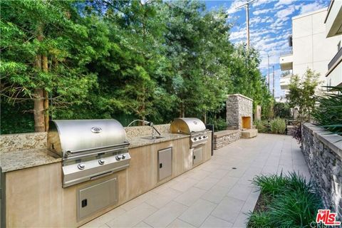 Tiny photo for 5015 Balboa Boulevard #103, Encino, CA 91316 (MLS # 26660851)