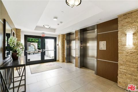 Tiny photo for 5015 Balboa Boulevard #103, Encino, CA 91316 (MLS # 26660851)