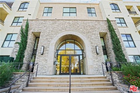 Photo of 5015 Balboa Boulevard #103, Encino, CA 91316 (MLS # 26660851)