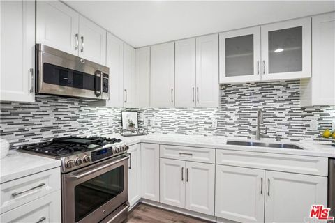 Tiny photo for 5015 Balboa Boulevard #103, Encino, CA 91316 (MLS # 26660851)