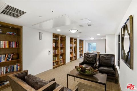 Tiny photo for 5015 Balboa Boulevard #103, Encino, CA 91316 (MLS # 26660851)