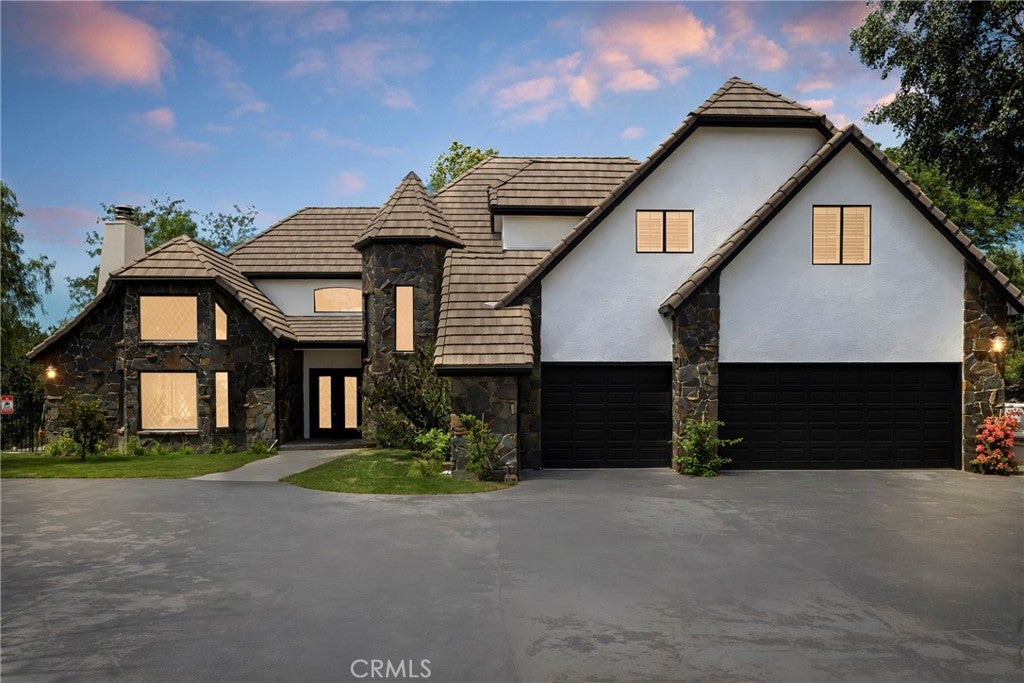 16161 Sky Ranch