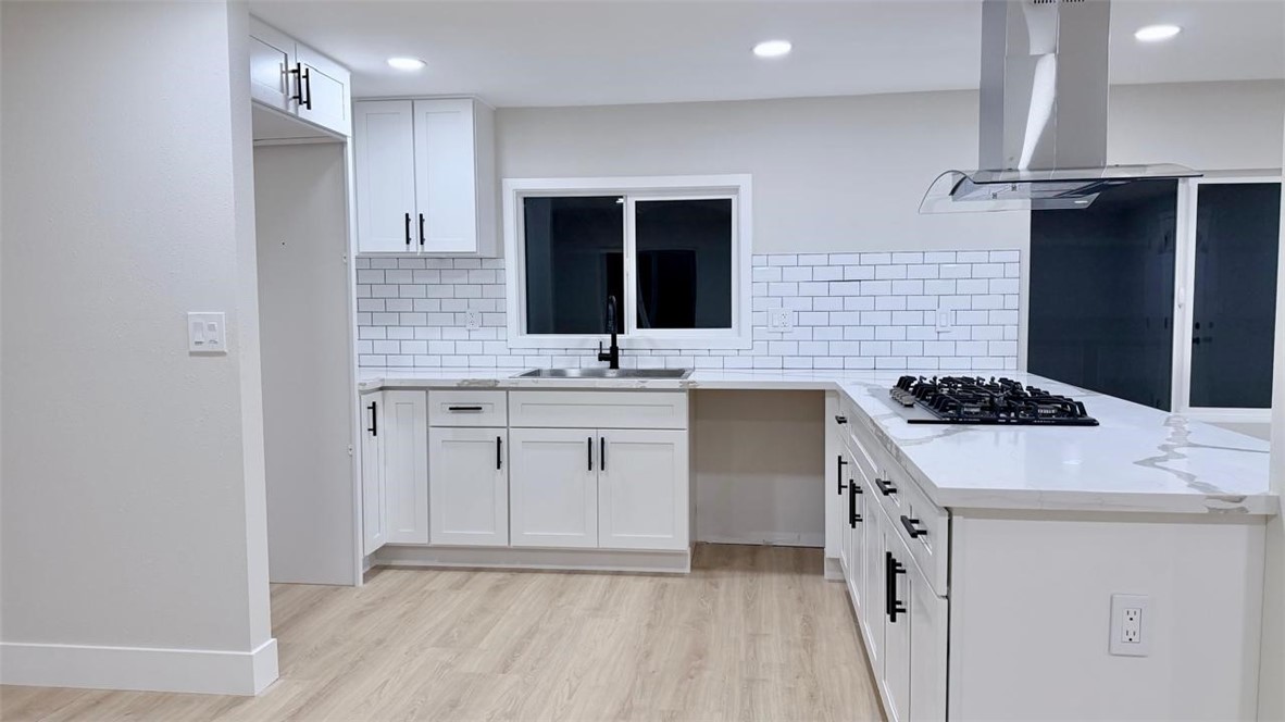 5700 Carbon Canyon 46