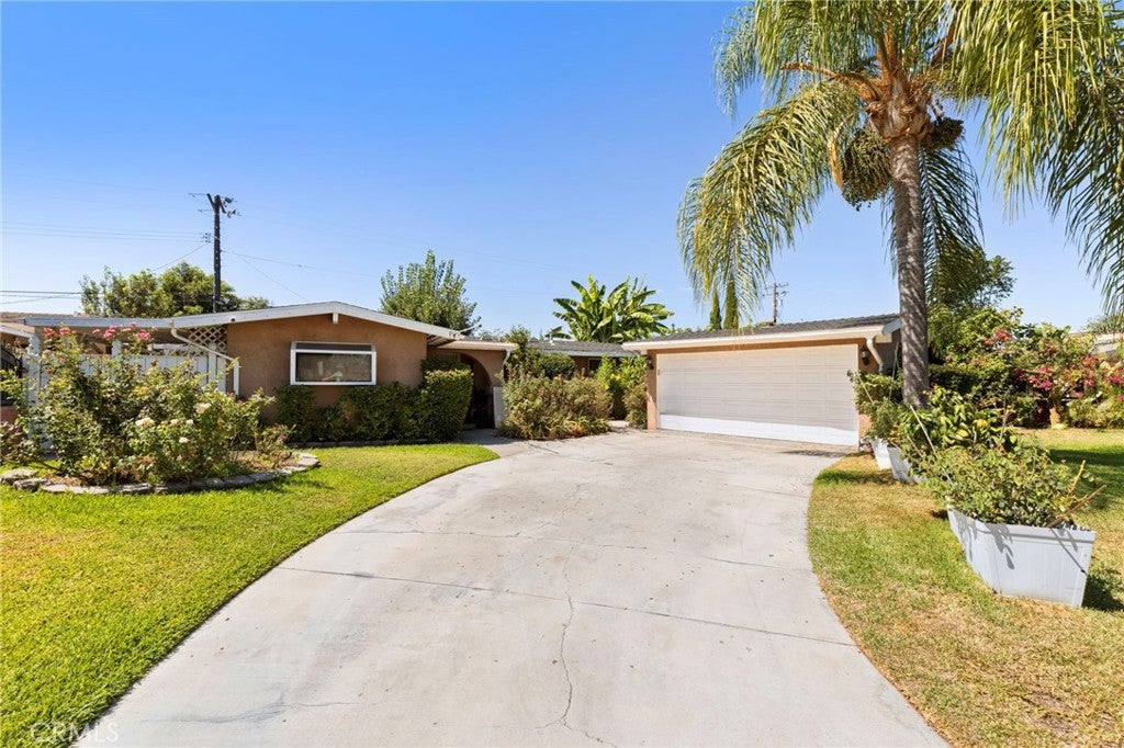 1038 E Walnut Creek Parkway