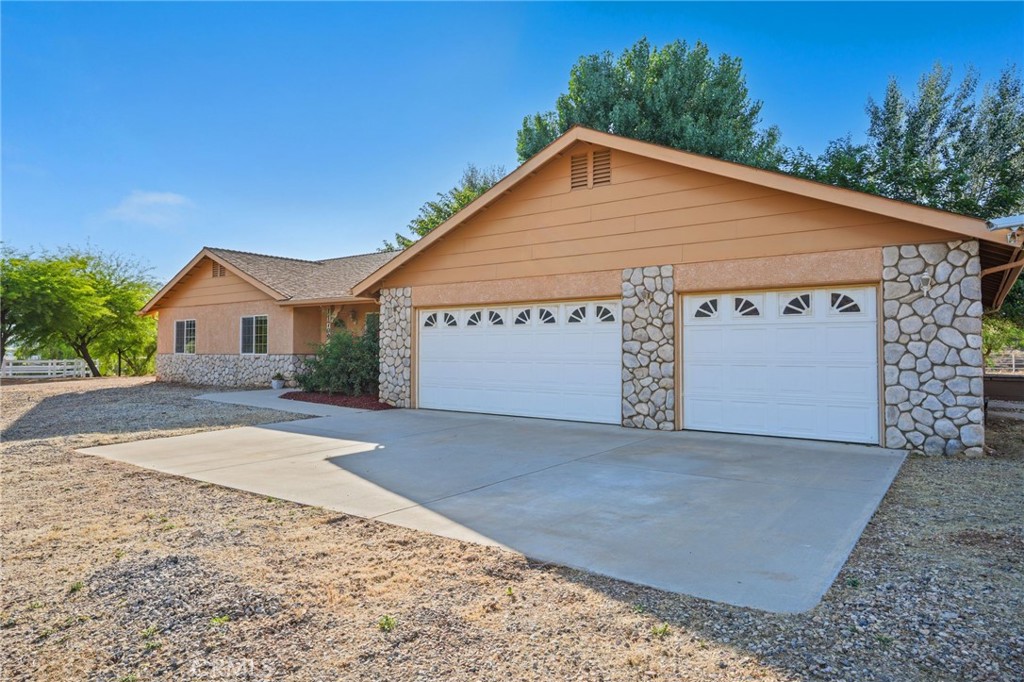 Custom Agua Dulce (CADUL) - Residential
