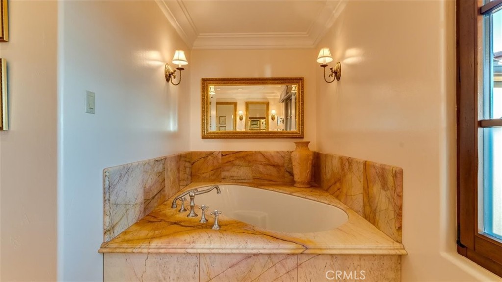 Cambria, California, 93428, United States, 3 Bedrooms Bedrooms, ,4 BathroomsBathrooms,Residential,Active,2028208