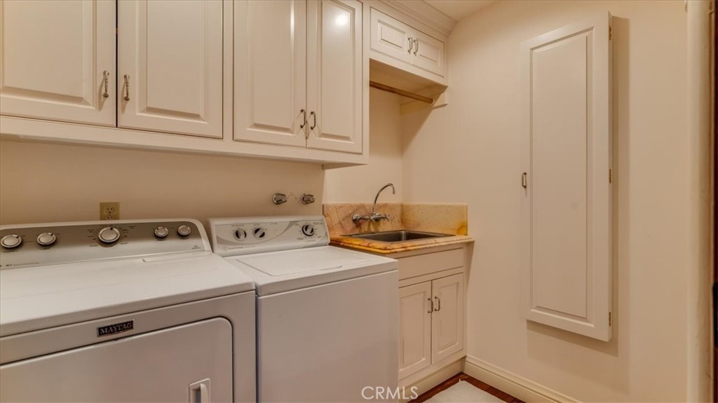 Cambria, California, 93428, United States, 3 Bedrooms Bedrooms, ,4 BathroomsBathrooms,Residential,Active,2028208
