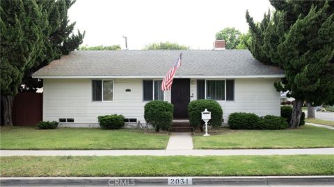 Photo of 2031 Josie AVE, Long Beach, CA 90815 (MLS # PW26098046)