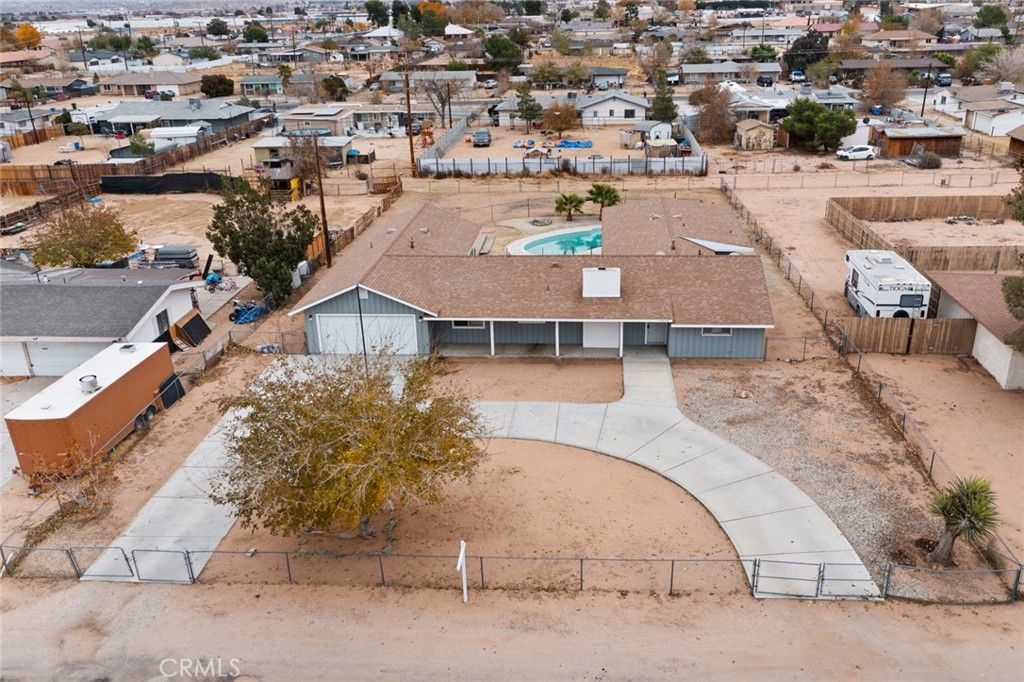 Photo of 13429 Rancherias Rd, Apple Valley, CA 92308 (MLS # PW26053530)