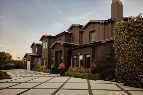 Photo of 5330 Amestoy AVE, Encino, CA 91316 (MLS # SR26145935)