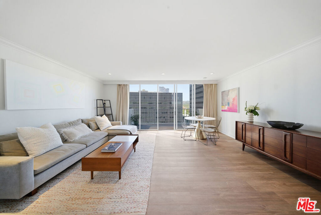 2160 Century Parkway 910