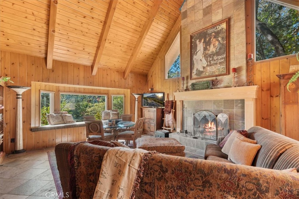 Arrowhead Woods (AWHW) - Residential