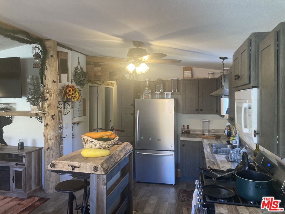 17111 Tehachapi Willow Springs