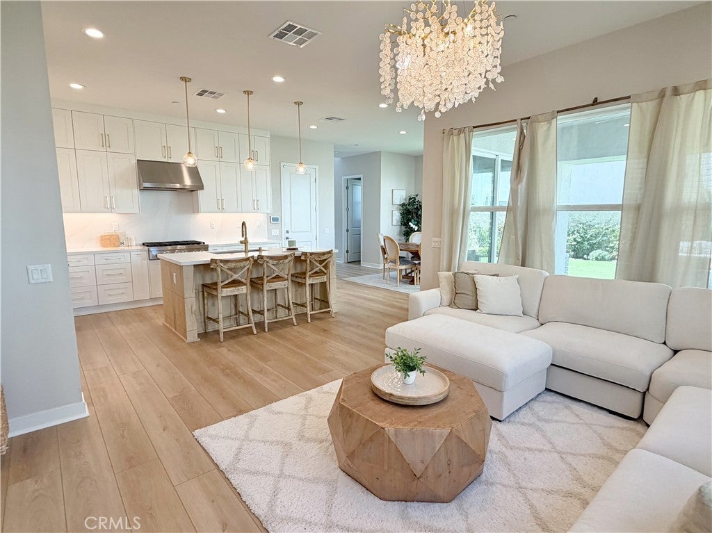 331 Newton, Lake Forest CA 92630 - Photo 8