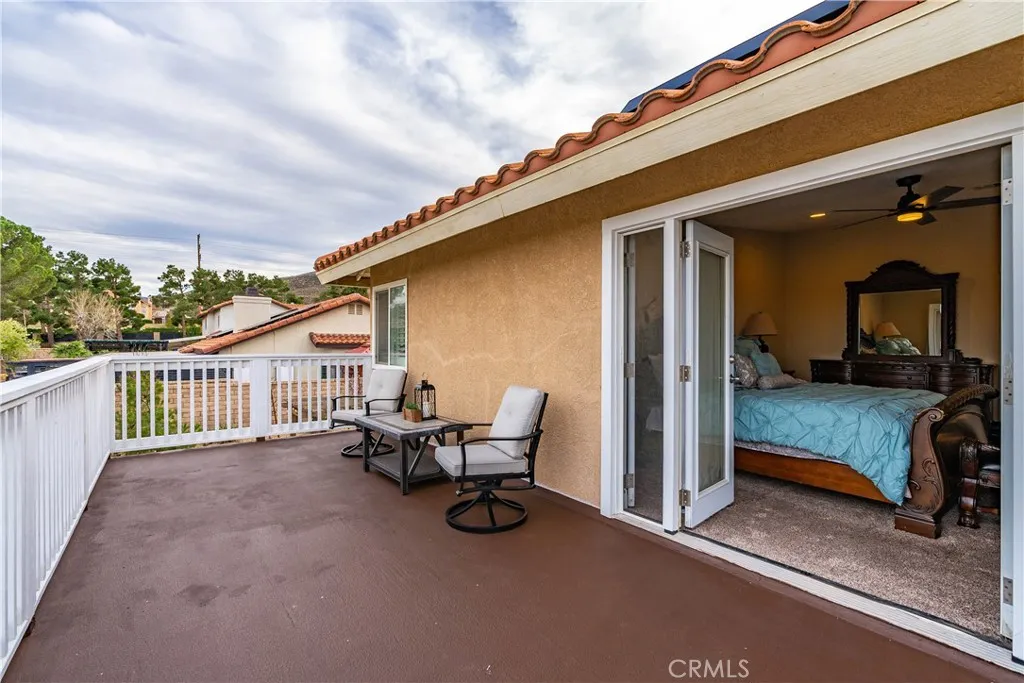 Palmdale, California 93551, United States, 5 Bedrooms Bedrooms, ,3 BathroomsBathrooms,Residential,Pending,212383