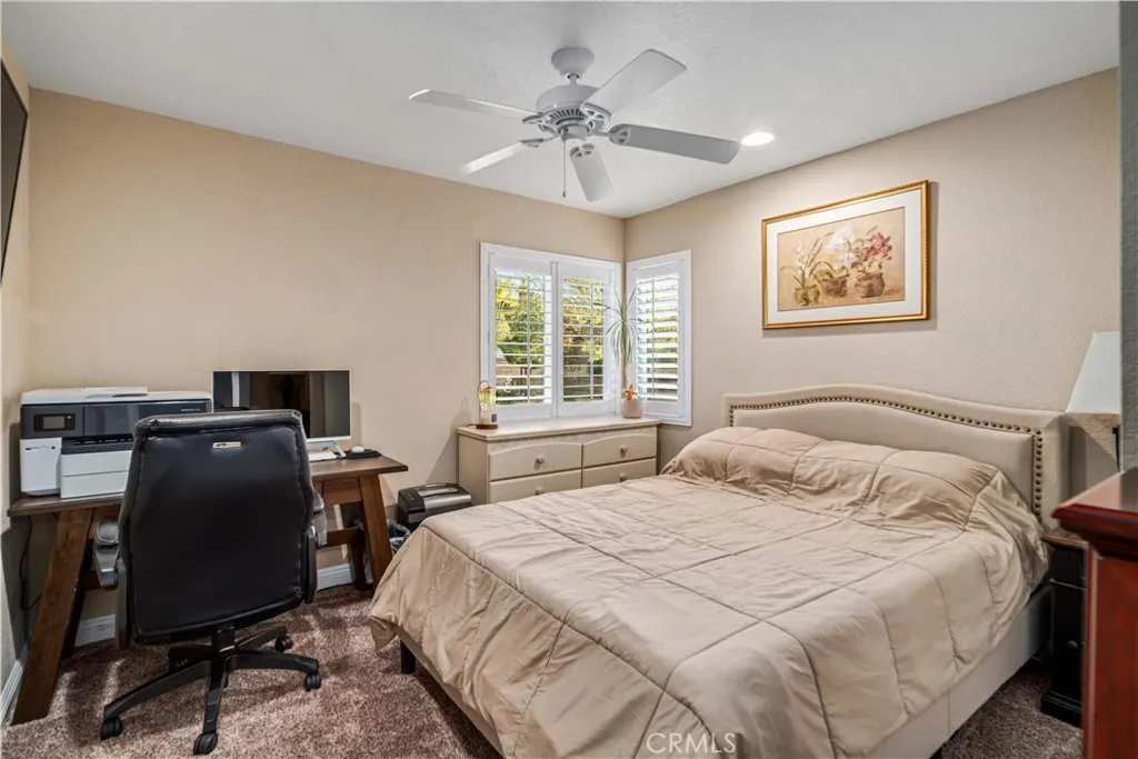 Palmdale, California 93551, United States, 5 Bedrooms Bedrooms, ,3 BathroomsBathrooms,Residential,Pending,212383