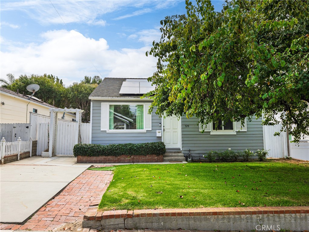 320 E Walnut Avenue