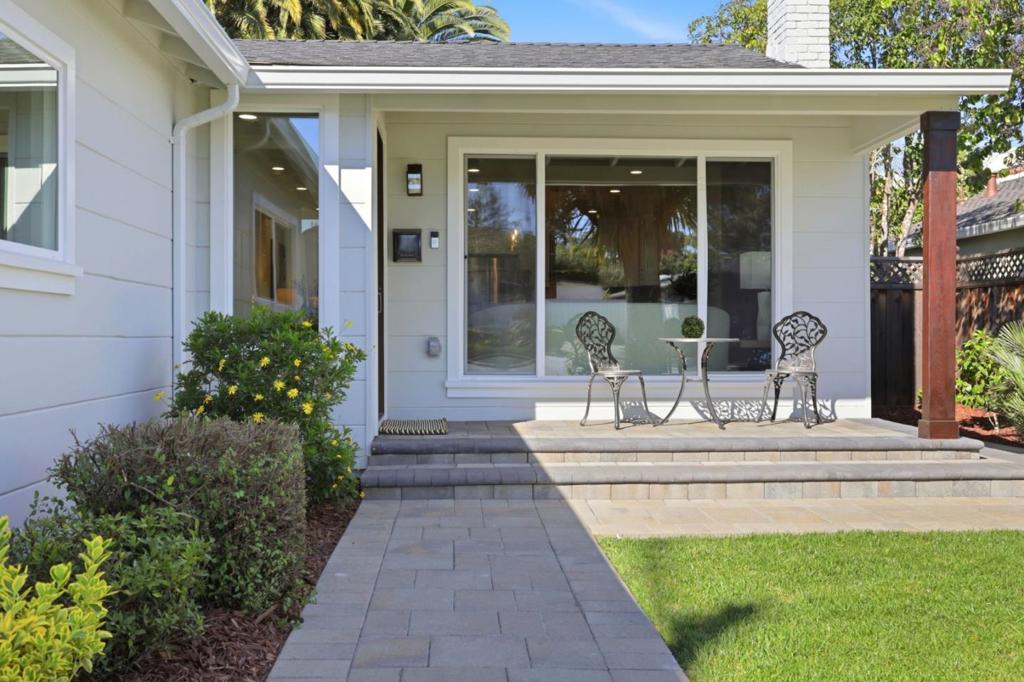 2638 Eaton Avenue, Redwood City CA 94062