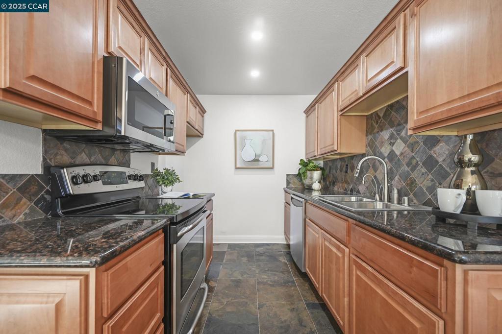 FOSTORIA TERRACE - Residential