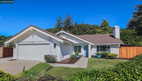 Photo of 3821 Painted Pony Rd Rd, Richmond, CA 94803 (MLS # 41133258)