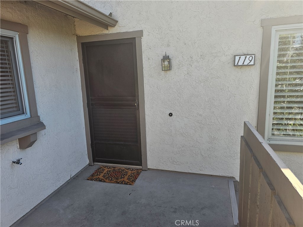 Charming Woodbridge Condo. Upper end unit with private terrace at entrance. Upgraded and very clean! Dual paned windows and interior laundry with washer and dryer included. Mirrored closet doors and built-in closet features. Directly accross street for Blue Lake Park and Pool. Award winning Irvine schools and access to Woodbridge amenities like South Lake Lagoon, boat rentals, trails, tennis, multiple parks and pools. Minutes to UCI. Nice Park view from terrace.
No Pets