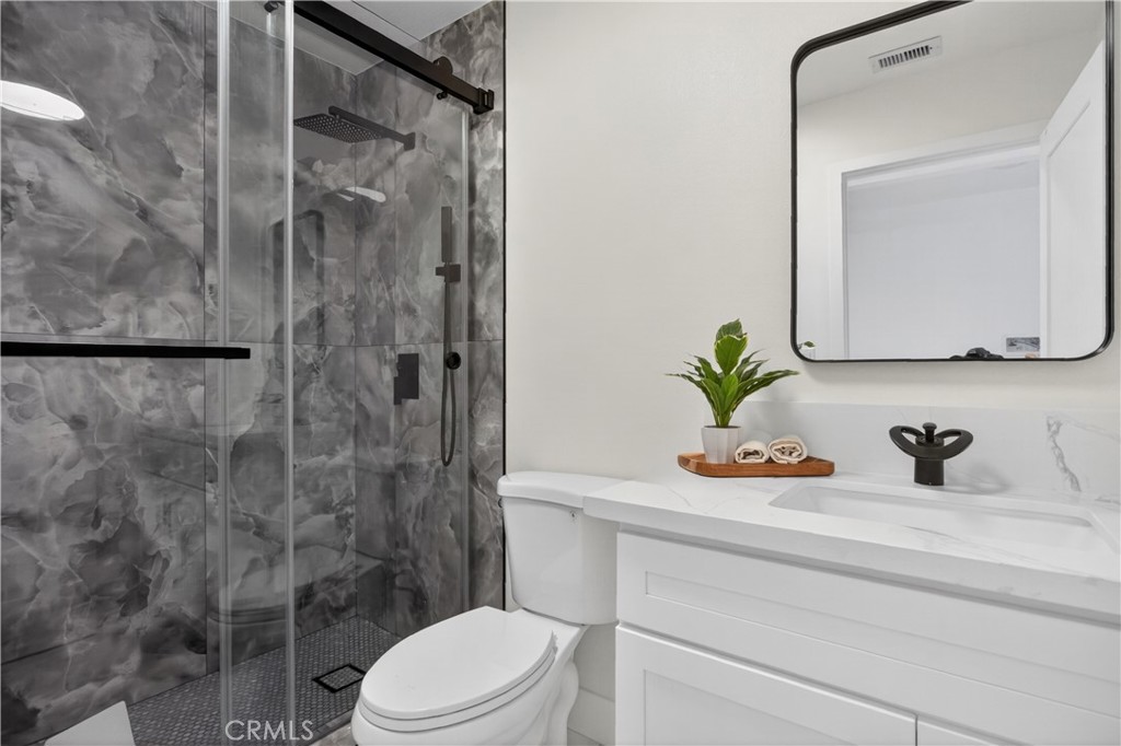 Lake Forest, California, 92630, United States, 3 Bedrooms Bedrooms, ,2 BathroomsBathrooms,Residential,Active,2038620