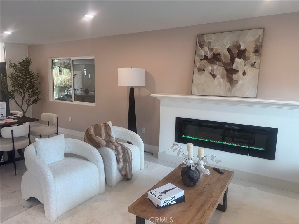 Lake Forest, California, 92630, United States, 3 Bedrooms Bedrooms, ,2 BathroomsBathrooms,Residential,Active,2038620